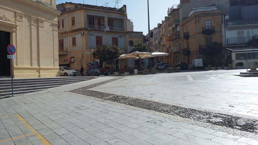 Casa Eleonora Apartment Campofelice Di Roccella Luaran gambar