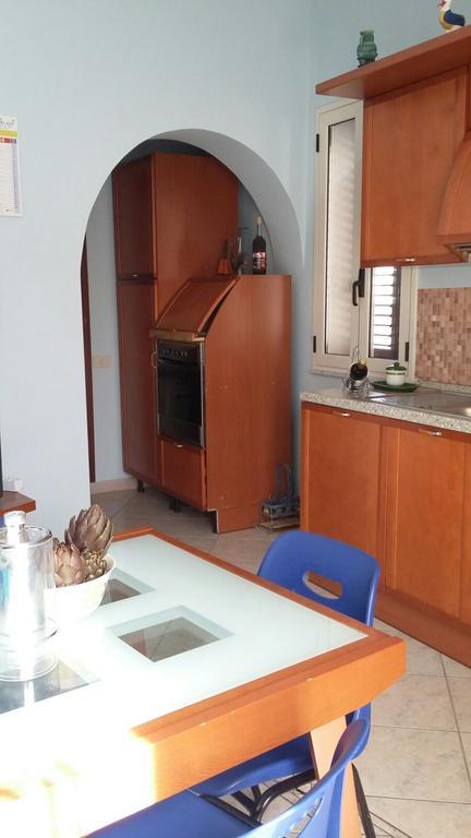 Casa Eleonora Apartment Campofelice Di Roccella Luaran gambar
