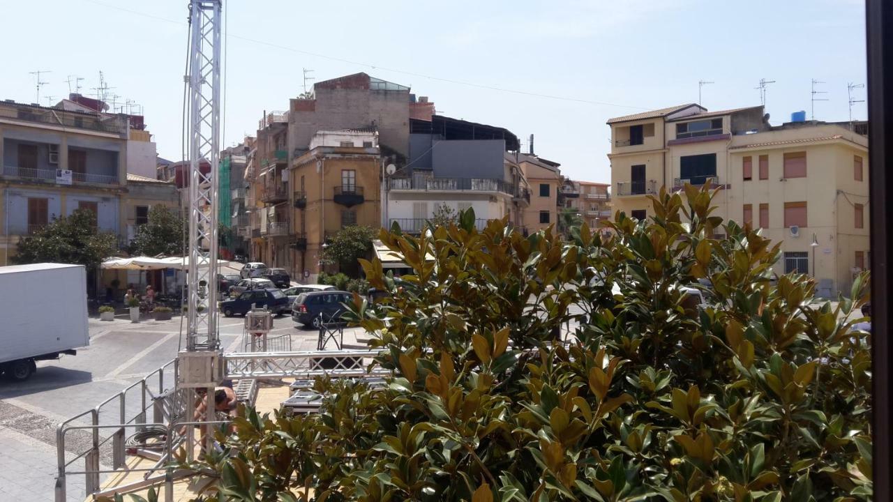 Casa Eleonora Apartment Campofelice Di Roccella Luaran gambar