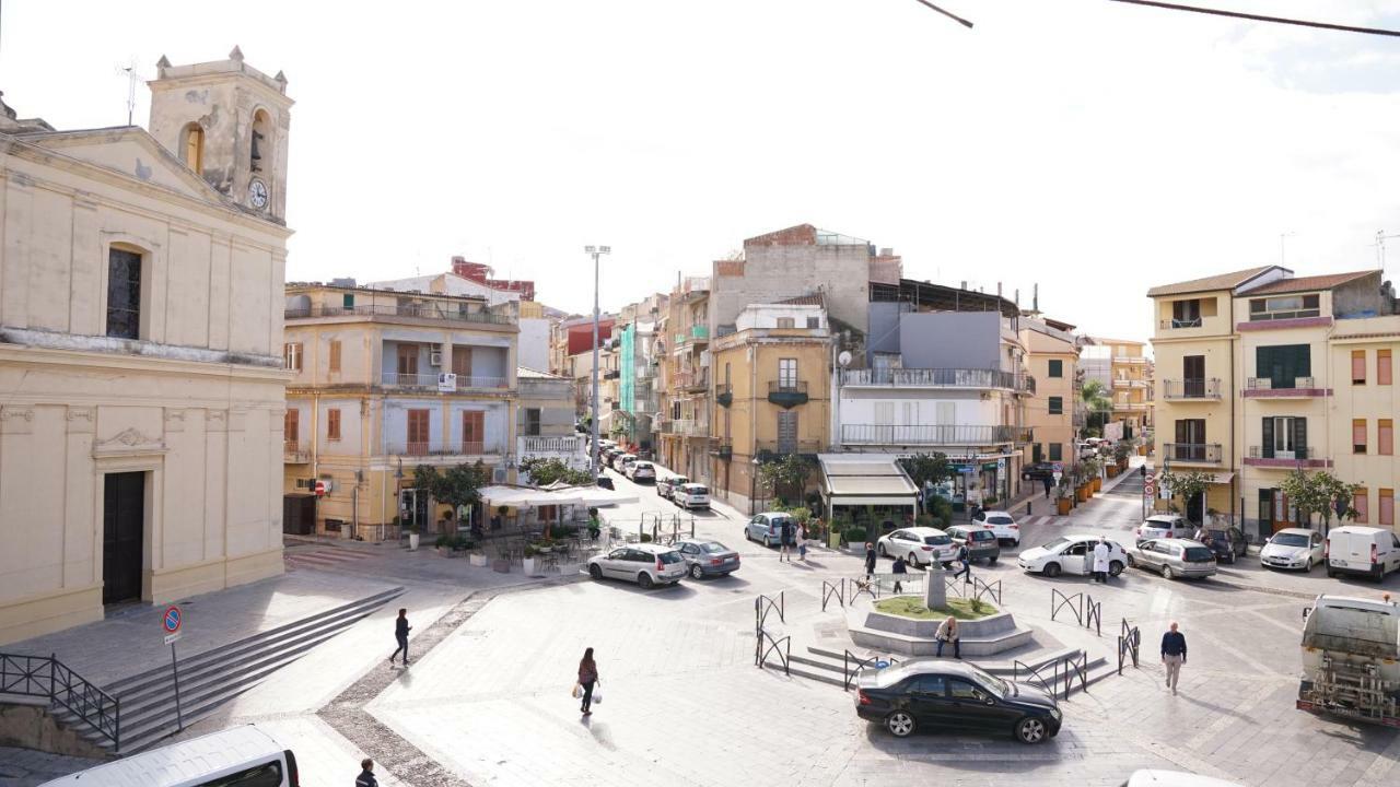 Casa Eleonora Apartment Campofelice Di Roccella Luaran gambar