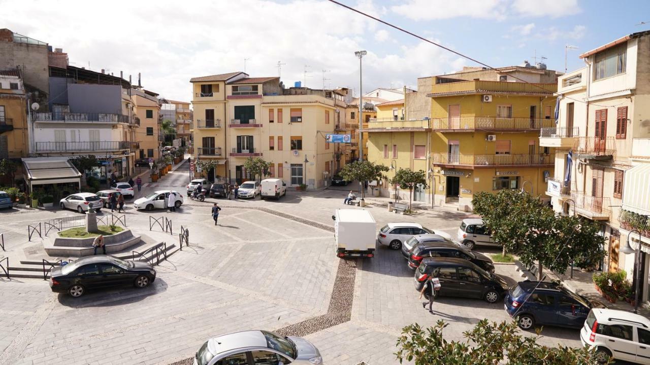 Casa Eleonora Apartment Campofelice Di Roccella Luaran gambar